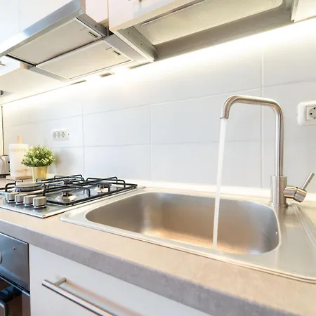 Modern Apollus Avenue - By Openhouse