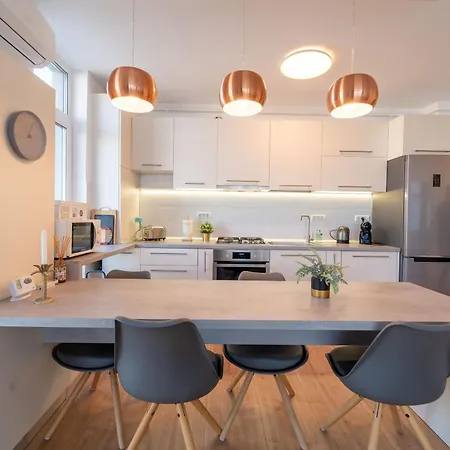 Modern Apollus Avenue - By Openhouse * Timisoara