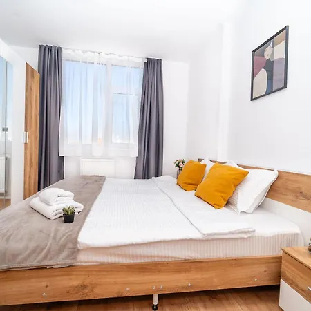 Modern Apollus Avenue - By Openhouse דירה *