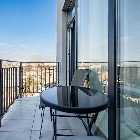 Modern Apollus Avenue - By Openhouse דירה